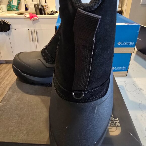 The North Face Mens Chilkat V Zip Waterproof TNF Black Grey Snow Boots SZ 10 NEW - Picture 2 of 14